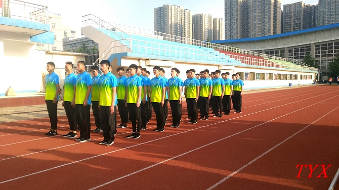 nEO_IMG_体教15级4班.jpg